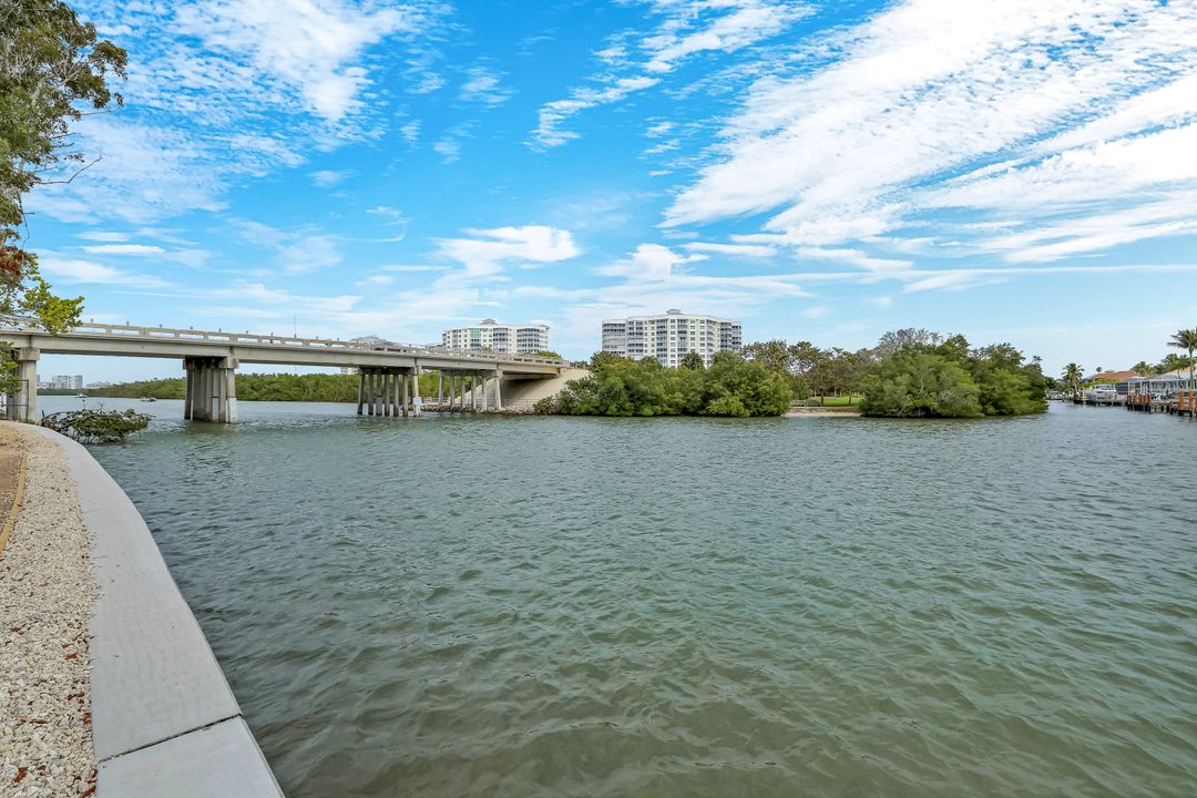 11118 Gulf Shore Dr #803, Naples, FL 34108