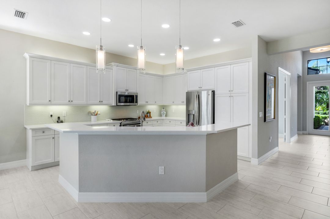 4118 Aspen Chase Dr, Naples, FL 34119