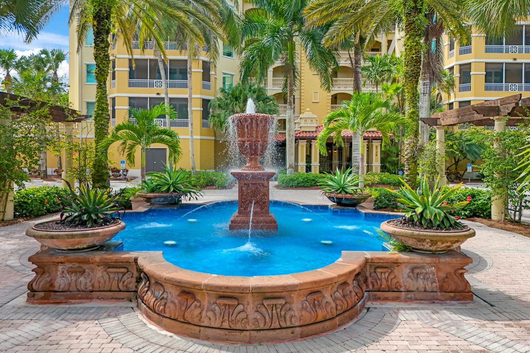 2748 Tiburon Blvd E #C502, Naples, FL 34109