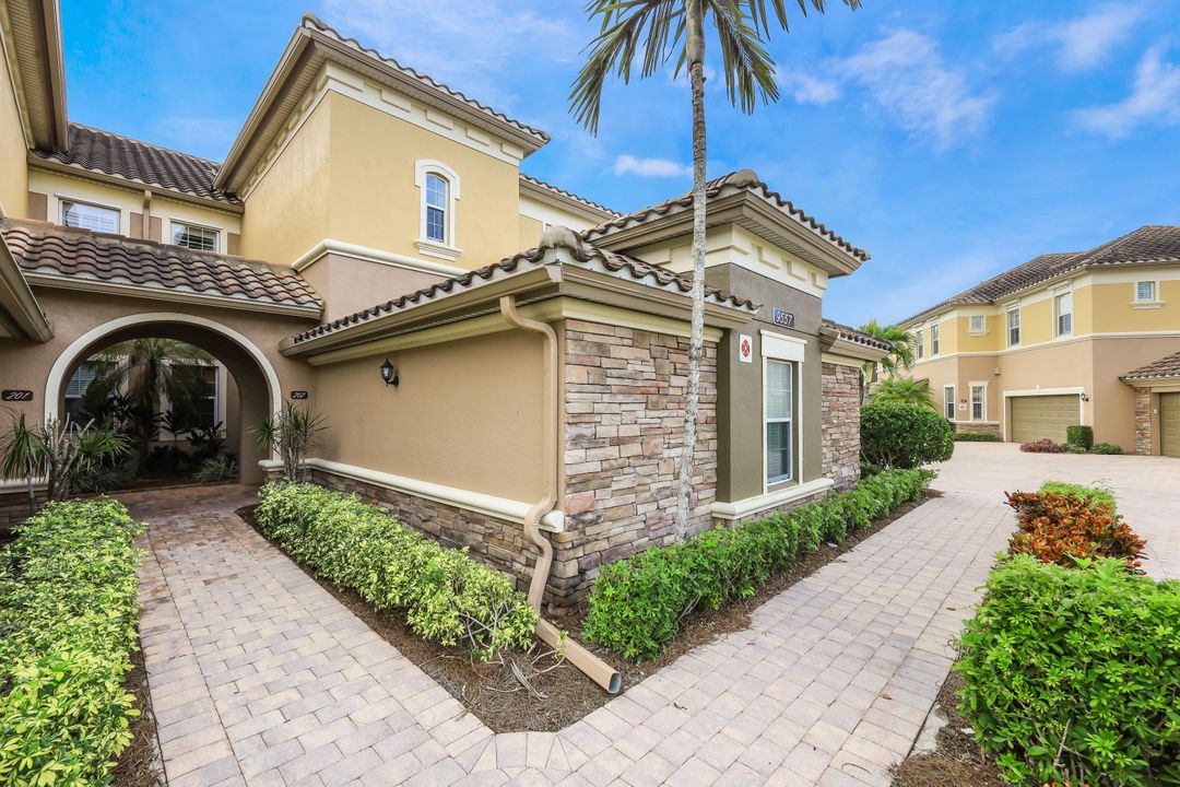 9557 Ironstone Terrace #202, Naples, FL 34120