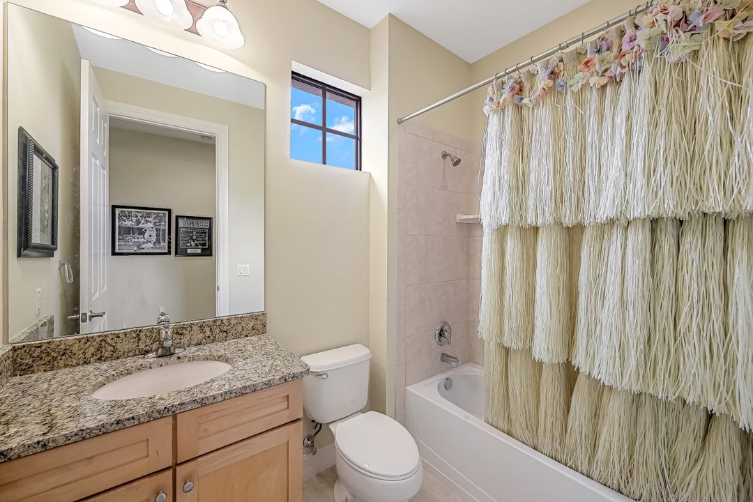 9110 Capistrano St S #8402, Naples, FL 34113