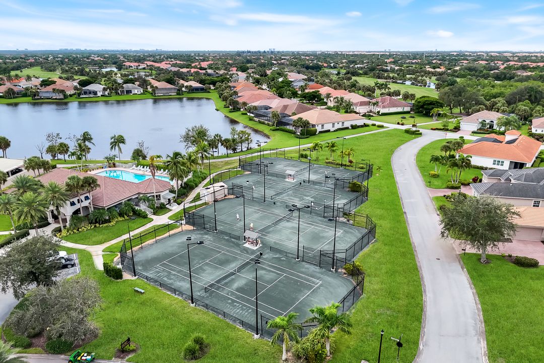 8929 Greenwich Hills Way, Fort Myers, FL 33908