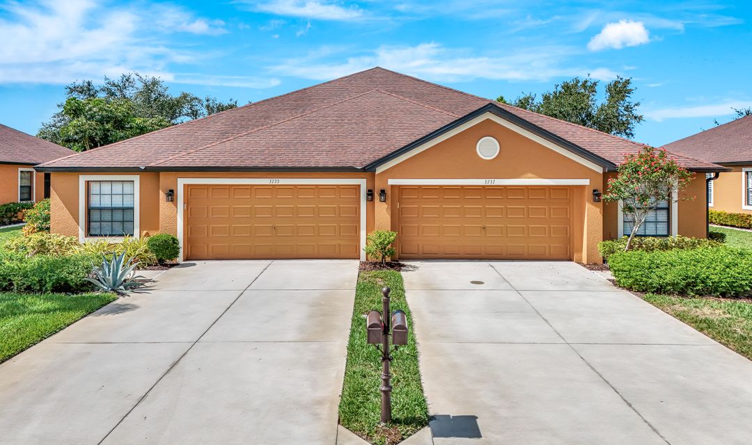 3737 Pino Vista Way, Estero, FL 33928