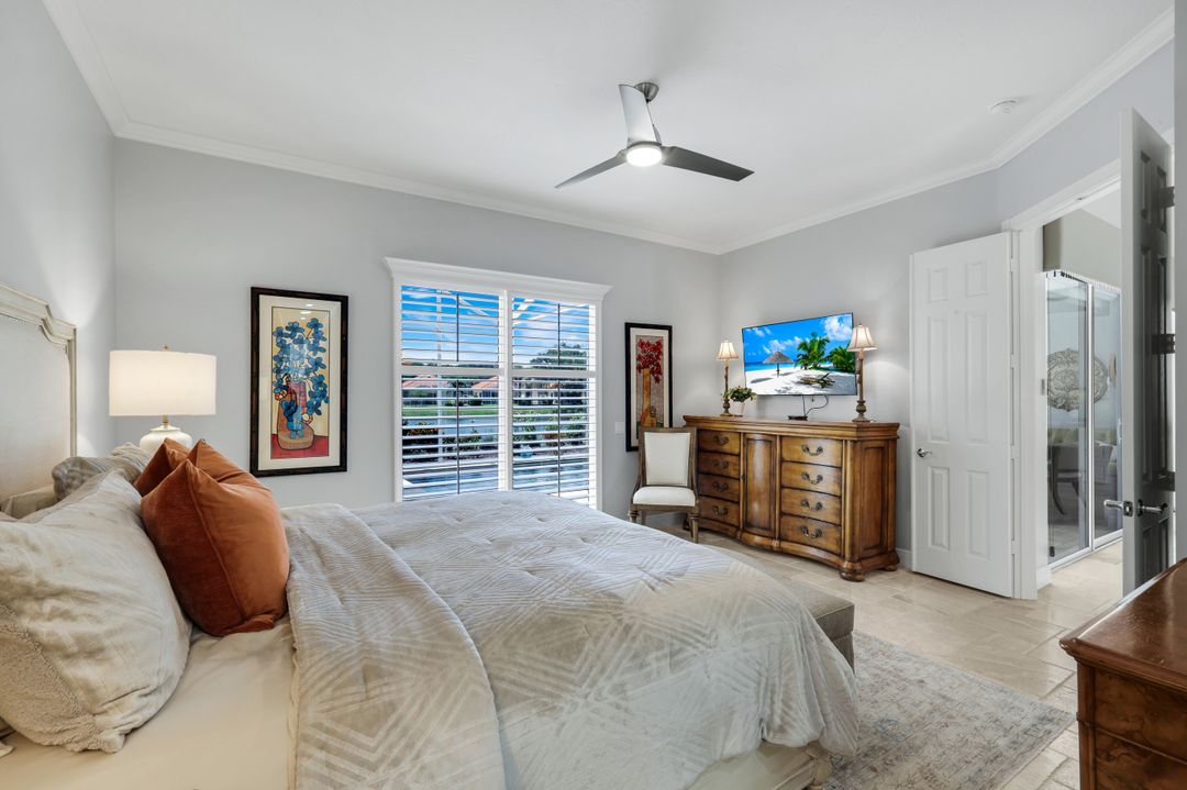 2896 Hatteras Way, Naples, FL 34119