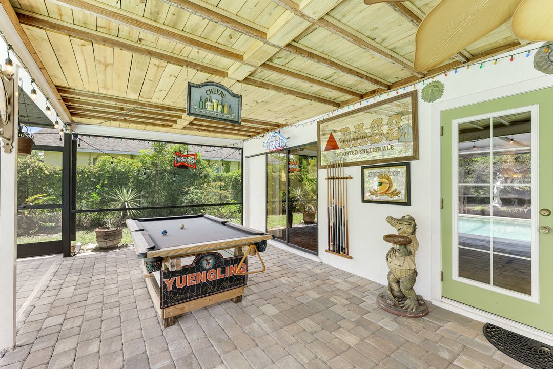 1725 SE 9th Terrace, Cape Coral, FL 33990