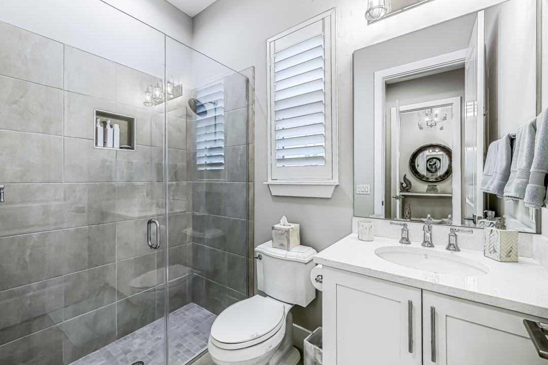 3178 Cotuit Ln, Naples, FL 34114