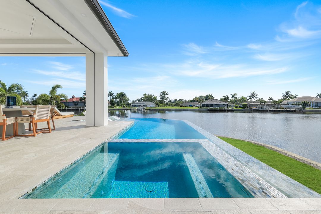 1610 Briarwood Ct, Marco Island, FL 34145