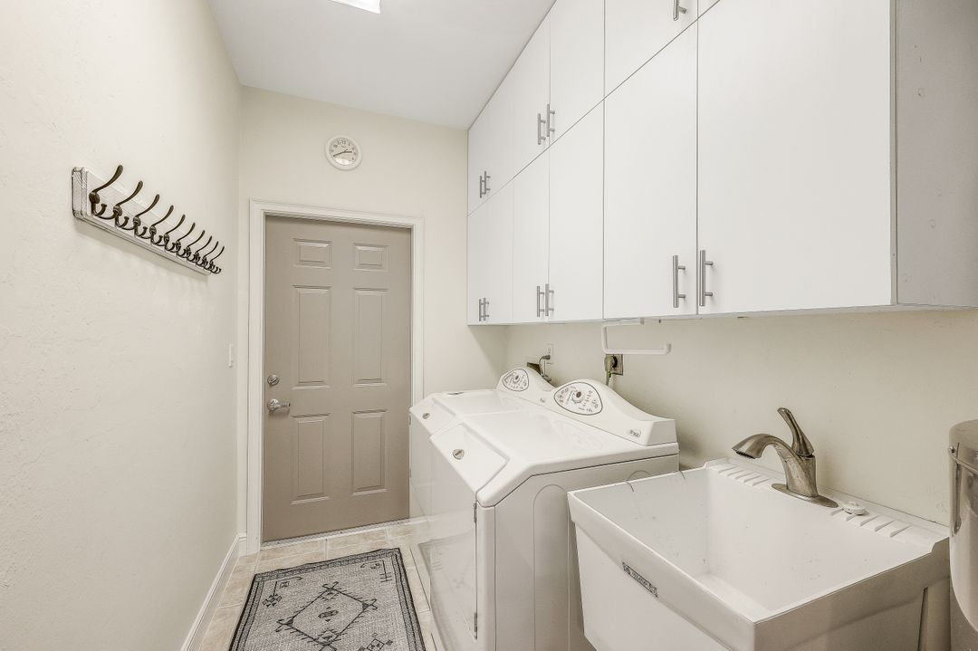 15218 Harbour Isle Dr, Fort Myers, FL 33908