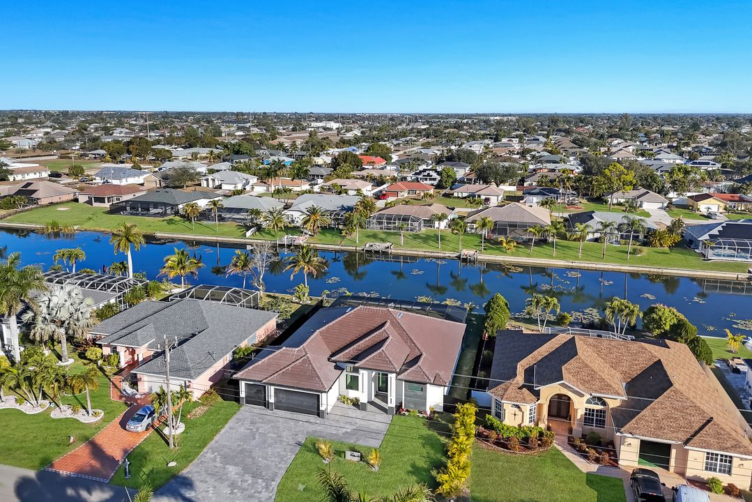 141 SE 21st St, Cape Coral, FL 33990