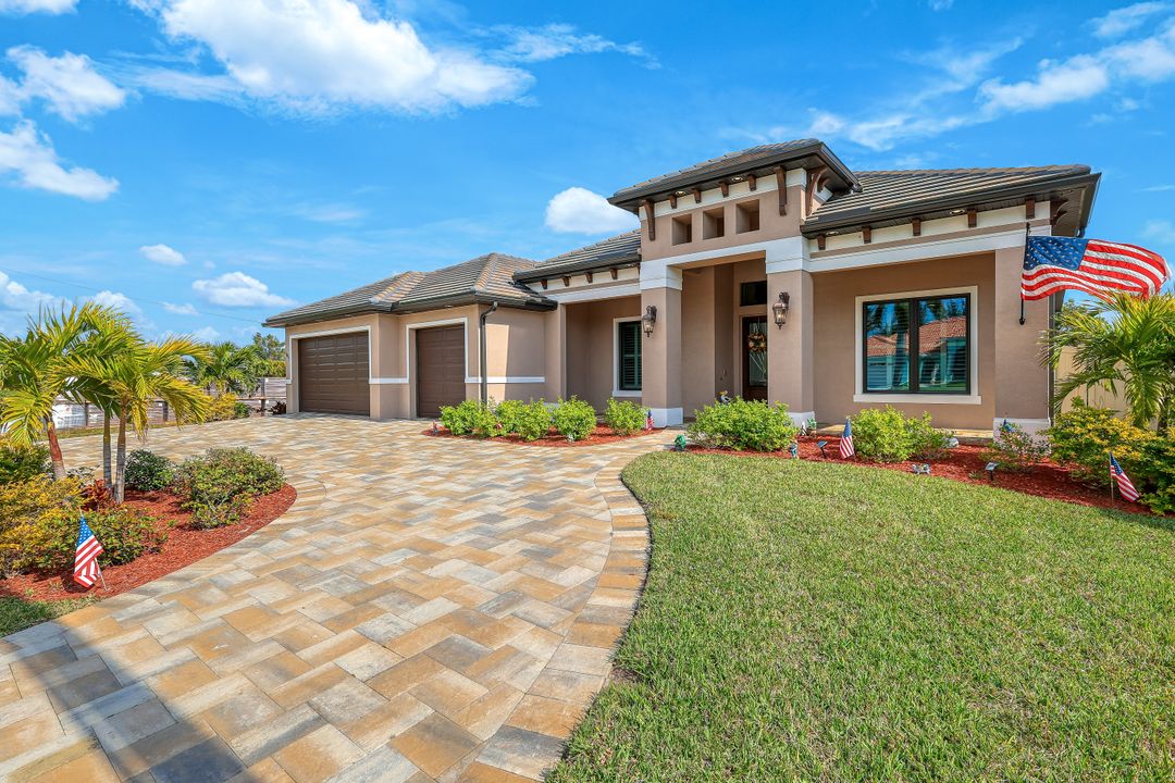 605 SW 39th Ave, Cape Coral, FL 33991