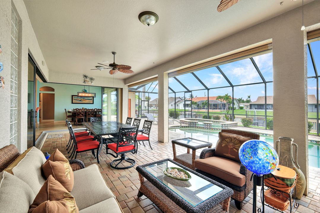 2033 SE 7th St, Cape Coral, FL 33990