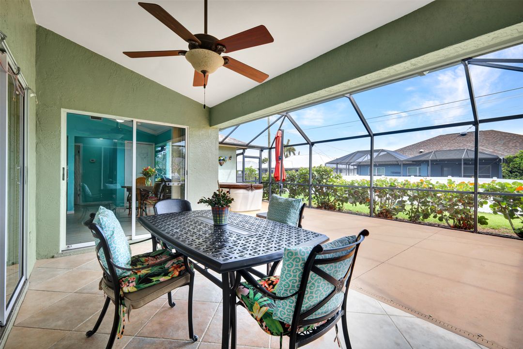 1718 SW 12th Ln, Cape Coral, FL 33991