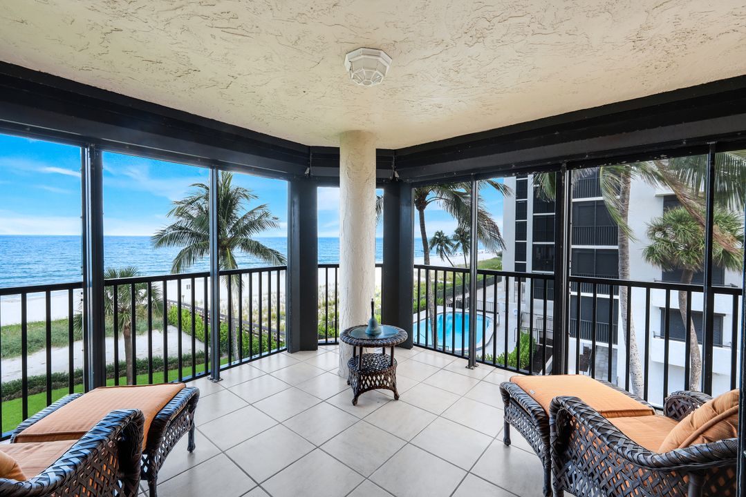9653 Gulf Shore Dr #303, Naples, FL 34108