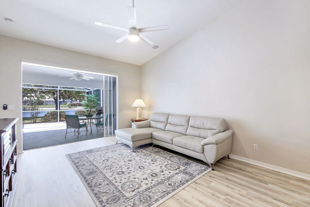 677 Captn Kate Ct #46, Naples, FL 34110