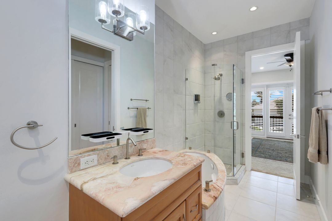 834 Hideaway Cir W, Marco Island, FL 34145