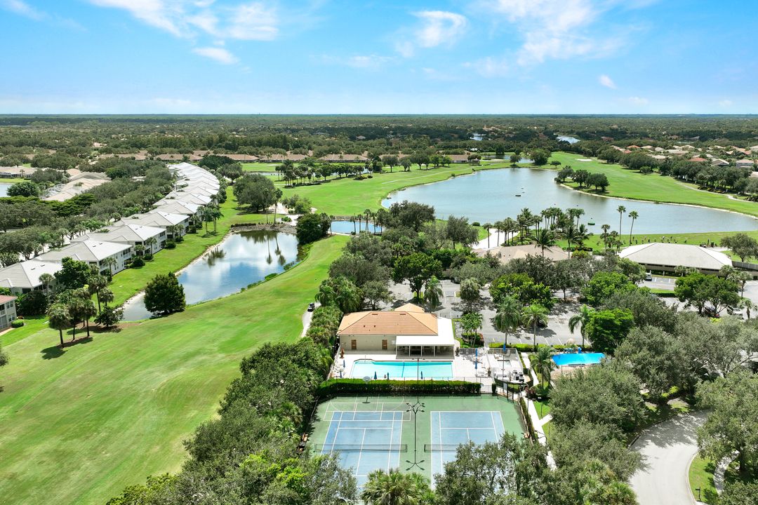 2015 Crestview Way #117, Naples, FL 34119