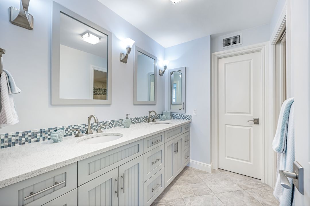 4041 Gulf Shore Blvd N #1108, Naples, FL 34103