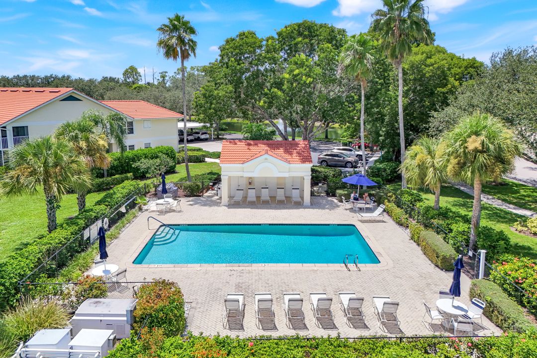 5015 Cedar Springs Dr #103, Naples, FL 34110