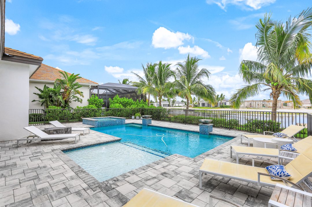 10461 Trevi Isle Wy, Miromar Lakes, FL 33913