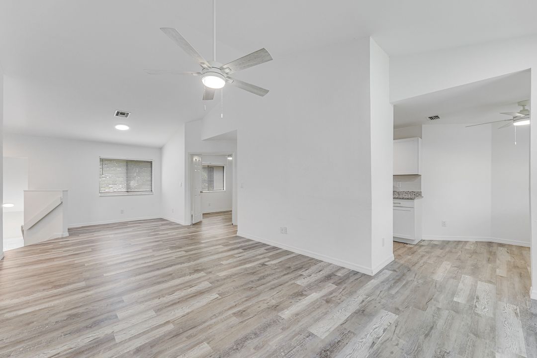 142 Bennington Dr #8, Naples, FL 34104