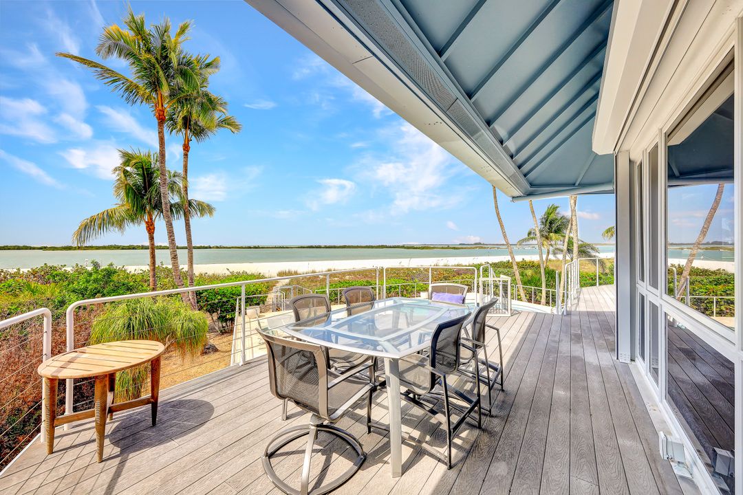 336 Seabreeze Dr, Marco Island, FL 34145