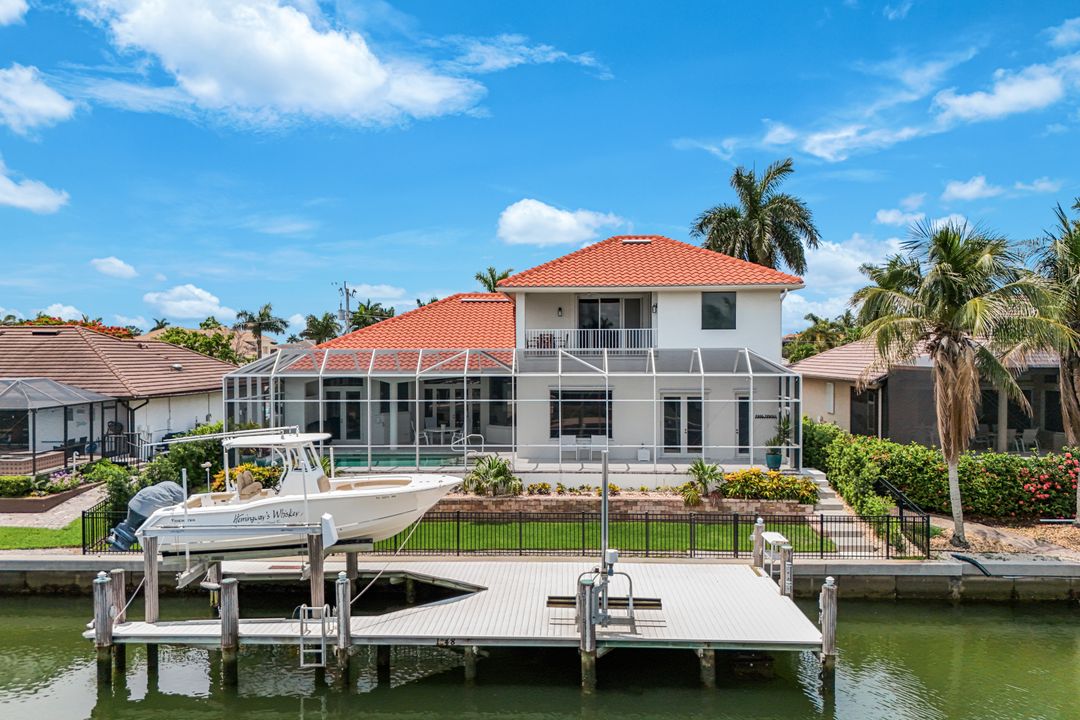 1148 Lamplighter Ct, Marco Island, FL 34145