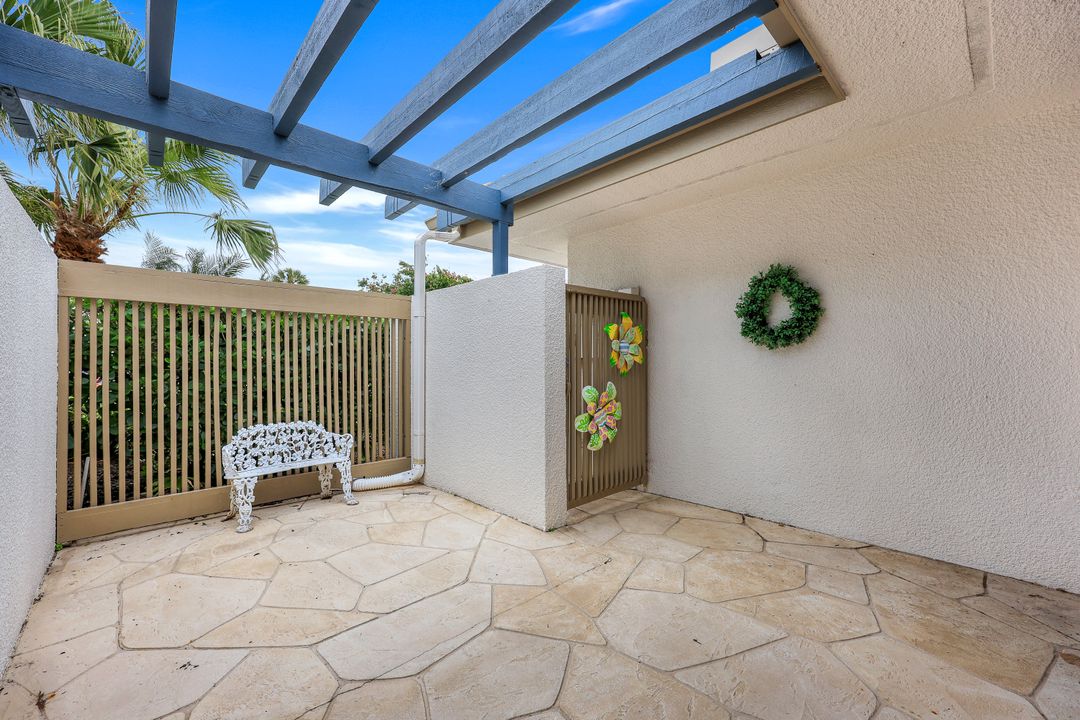 3762 Haldeman Creek Dr, Naples, FL 34112