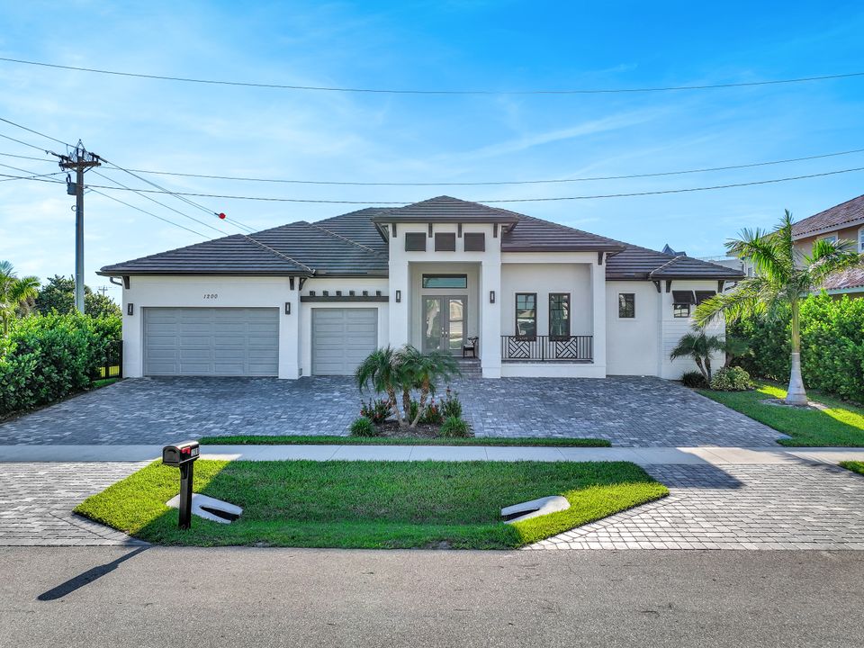 1200 Redwood Ct, Marco Island, FL 34145