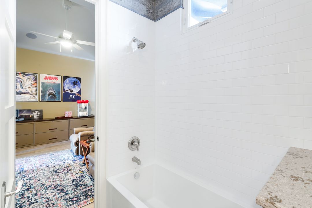 4127 Belair Ln, Naples, FL 34103