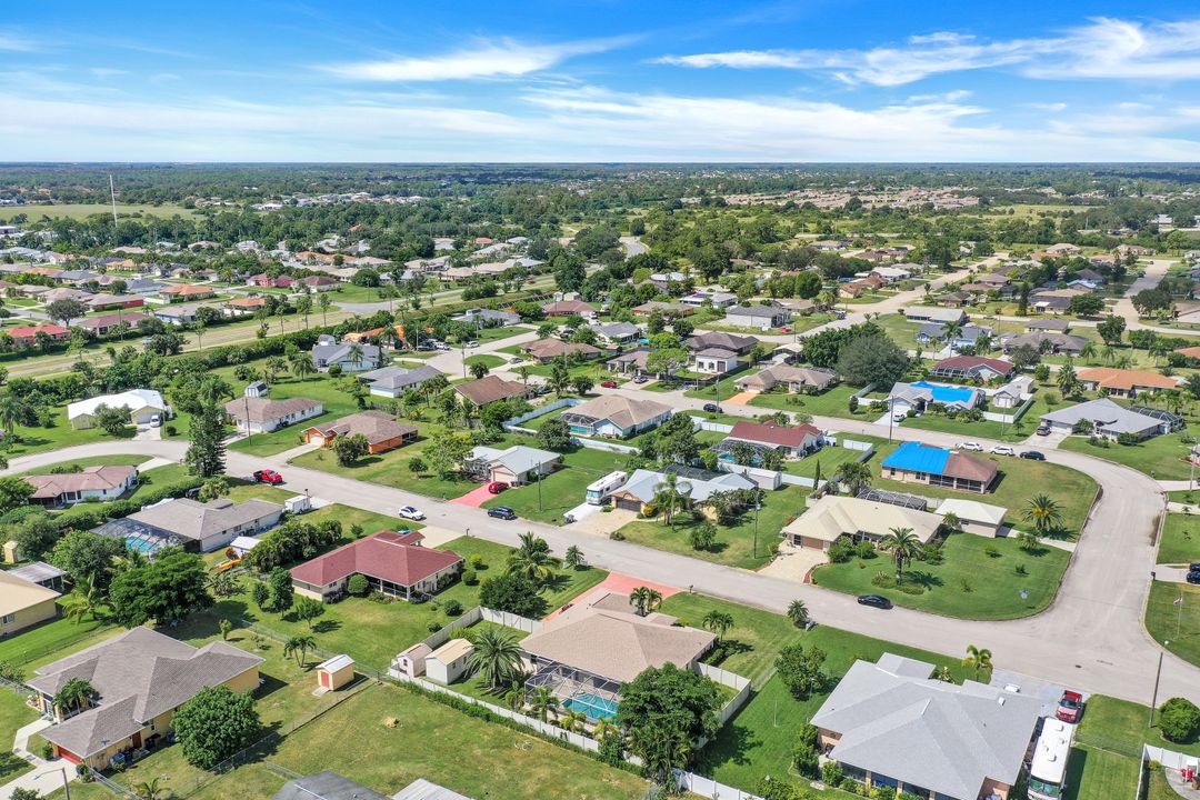207 Plainfield St, Lehigh Acres, FL 33936