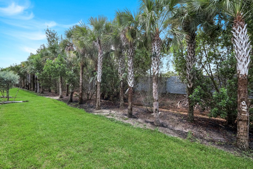 280 Antilles Wy E #101, Naples, FL 34112