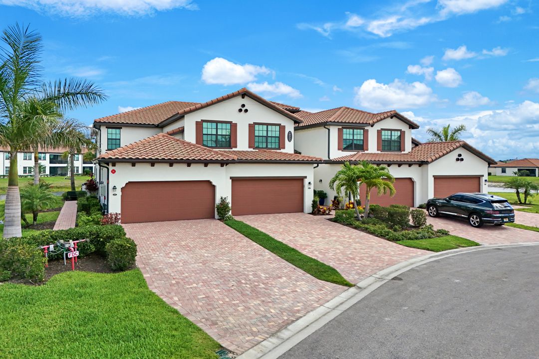 12003 Hawthorn Lake Dr  #101, Fort Myers, FL 33913