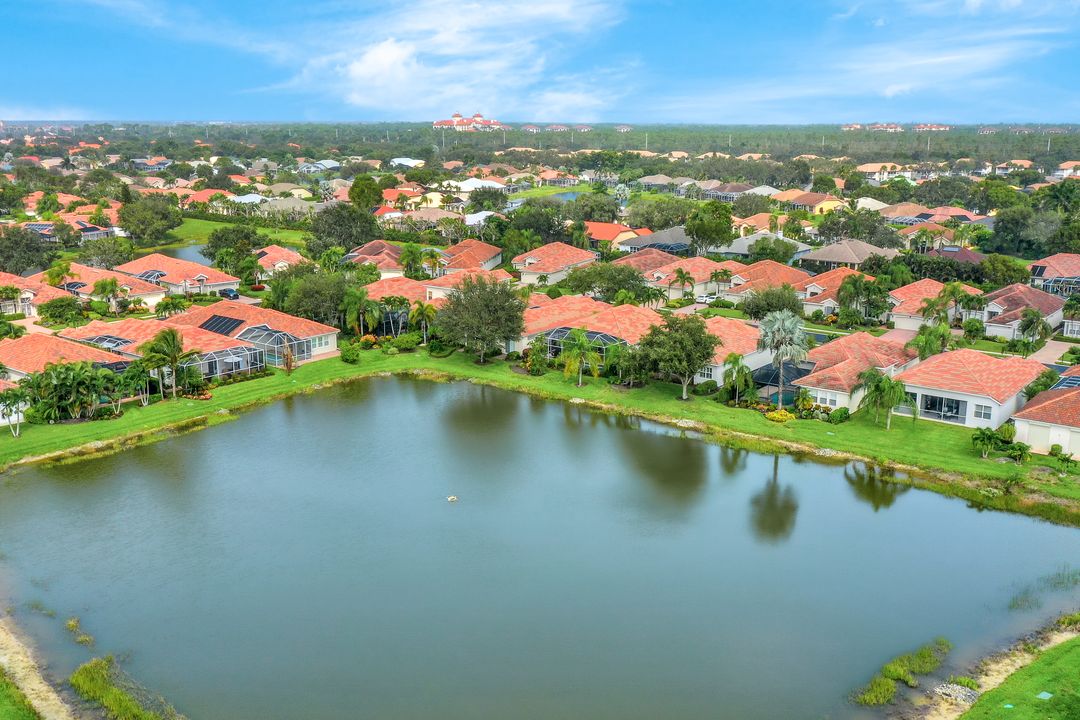 3376 Sandpiper Way, Naples, FL 34109