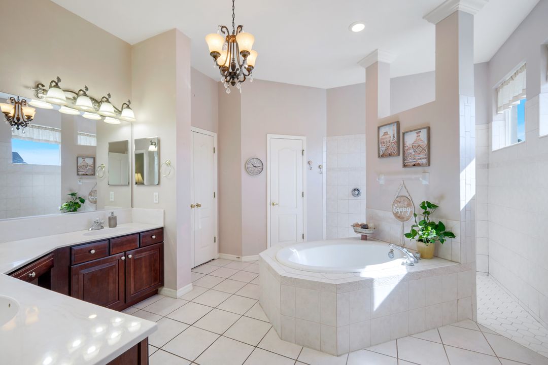 1206 NW 18th Terrace, Cape Coral, FL 33993