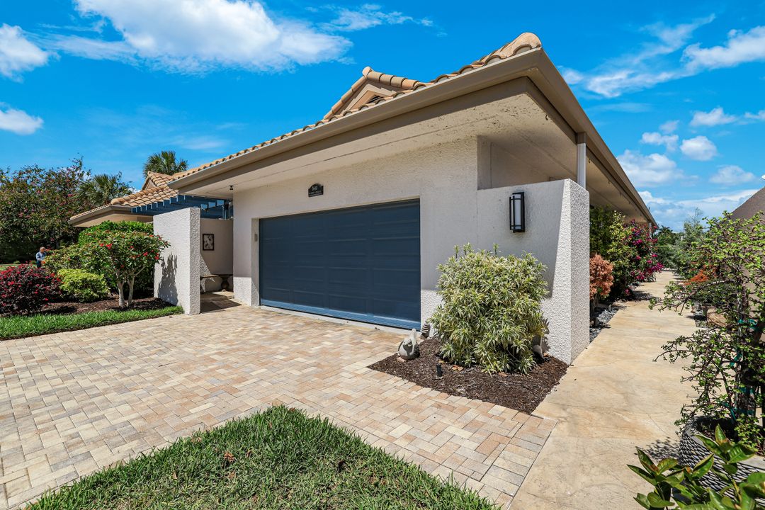 3460 Haldeman Creek Dr, Naples, FL 34112