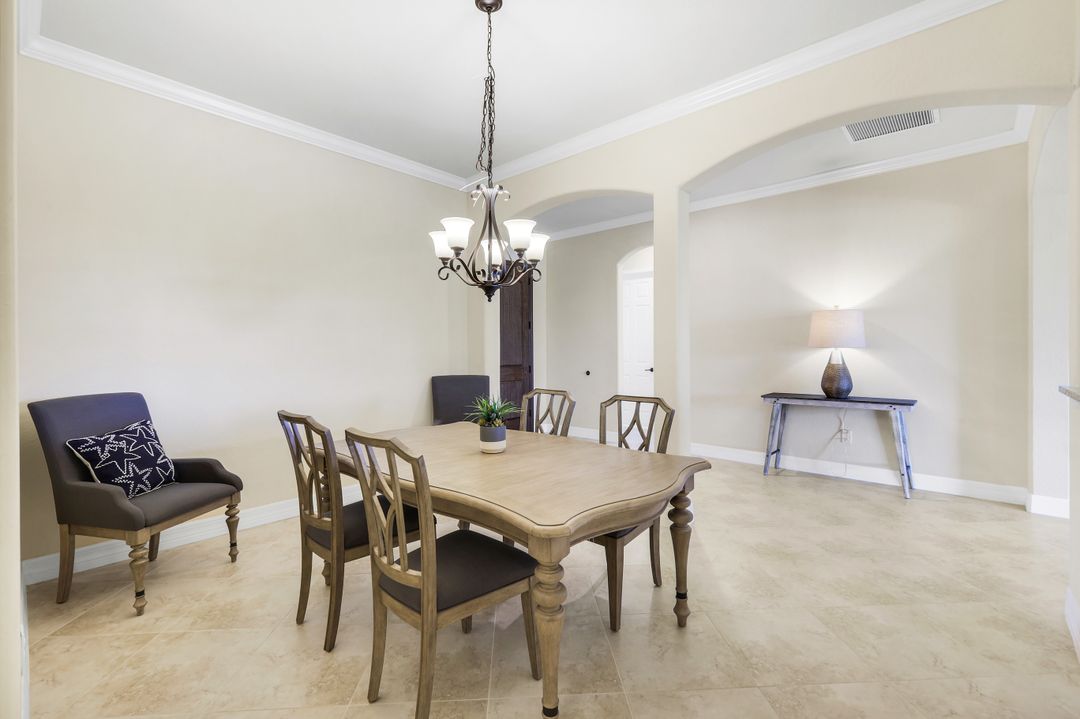 28085 Wicklow Ct, Bonita Springs, FL 34135