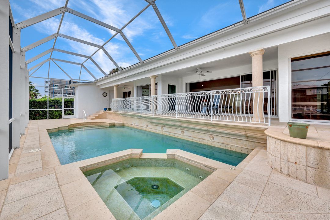 396 Conners Ave, Naples, FL 34108