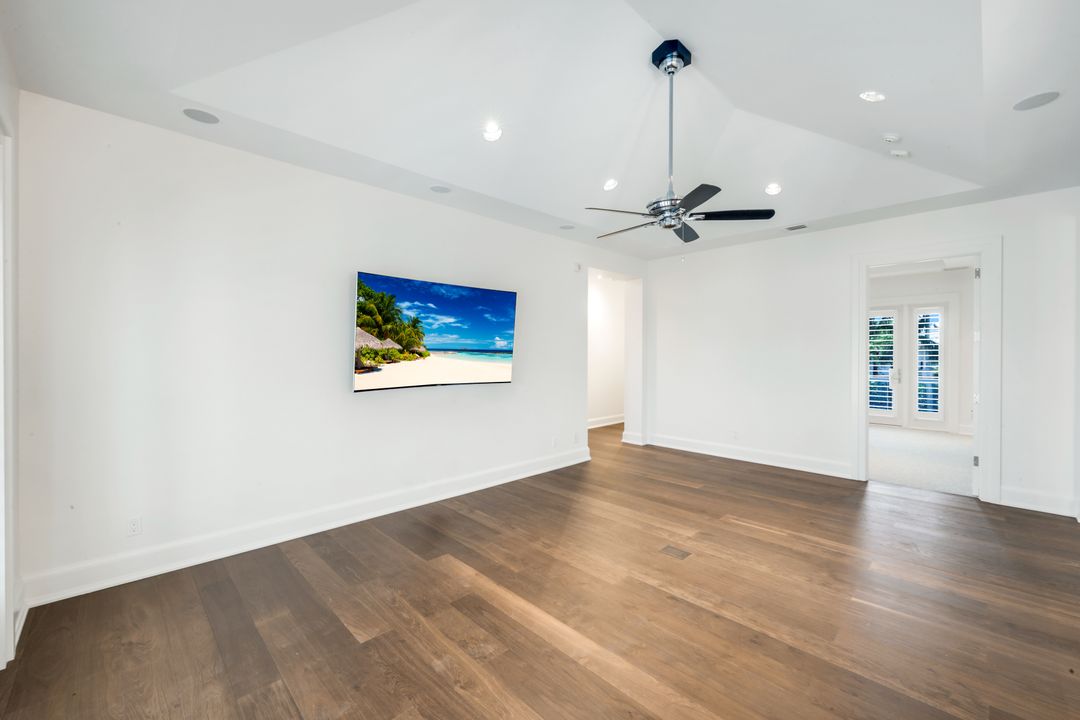 605 Galleon Dr, Naples, FL 34102