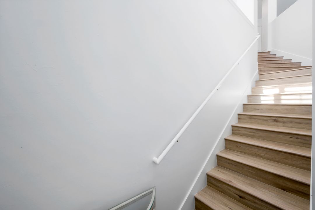 905 Carrick Bend Cir #201, Naples, FL 34110