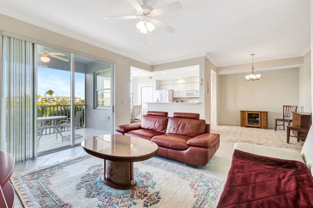 16595 Lake Cir Dr #233, Fort Myers, FL 33908