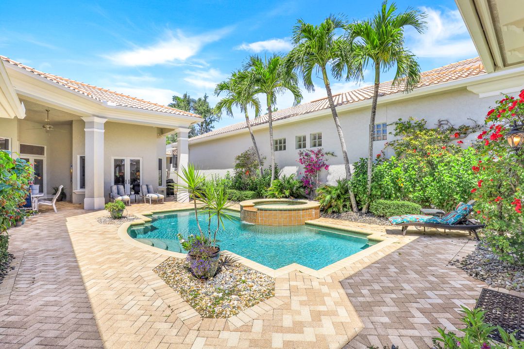 18132 Via Caprini Dr, Miromar Lakes, FL 33913