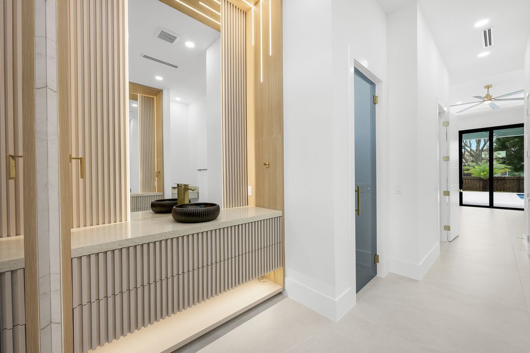 3606 SW 3rd St, Cape Coral, FL 33991