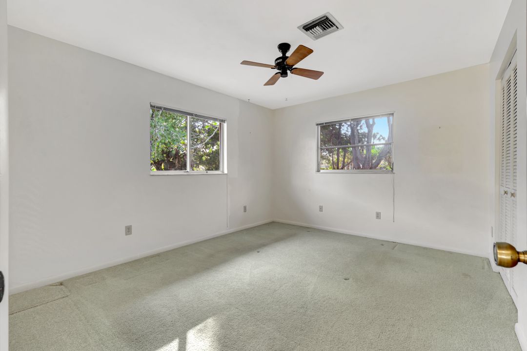 307 Country Club Dr, Naples, FL 34110