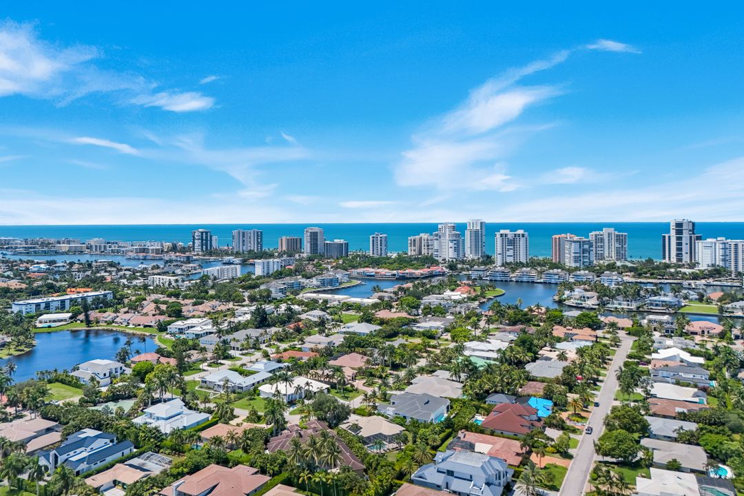 524 Turtle Hatch Ln, Naples, FL 34103