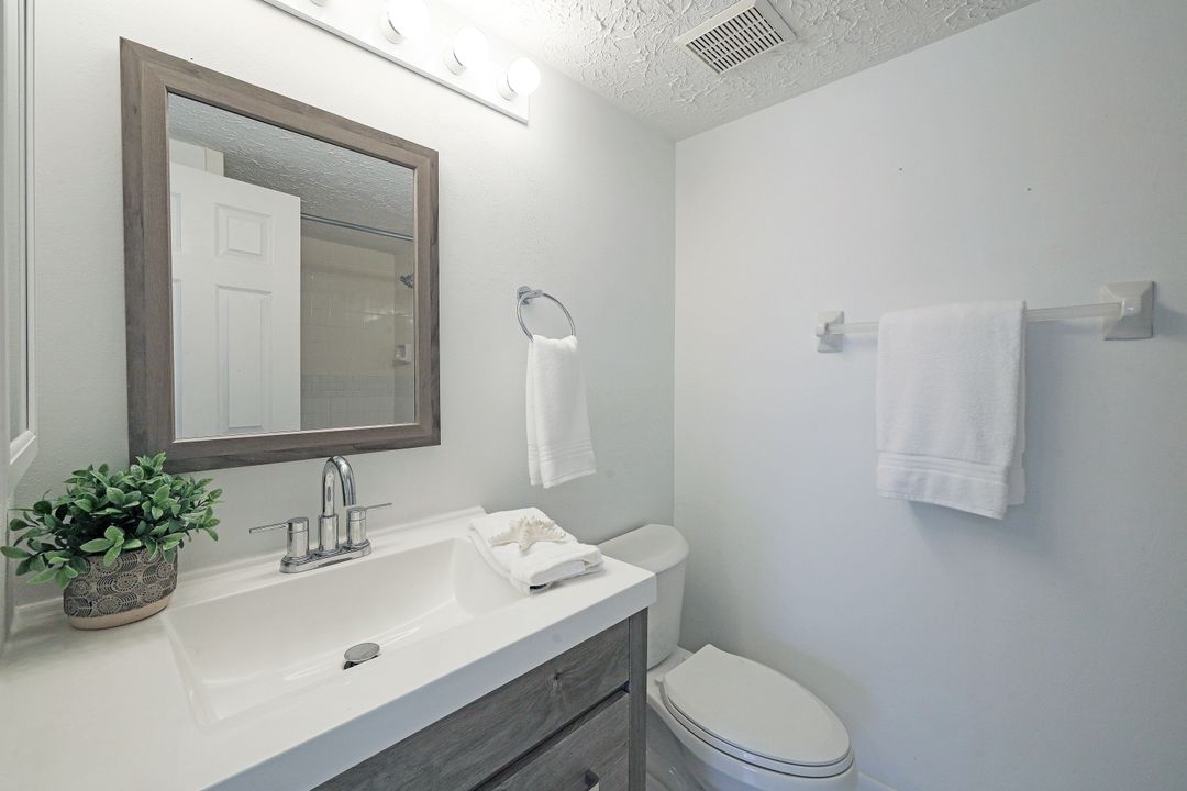 2182 Anchorage Ln #A, Naples, FL 34104