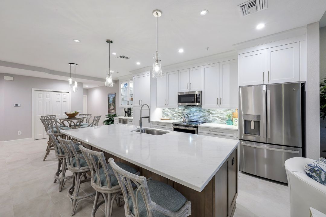 3920 Deer Crossing Ct #103, Naples, FL 34114