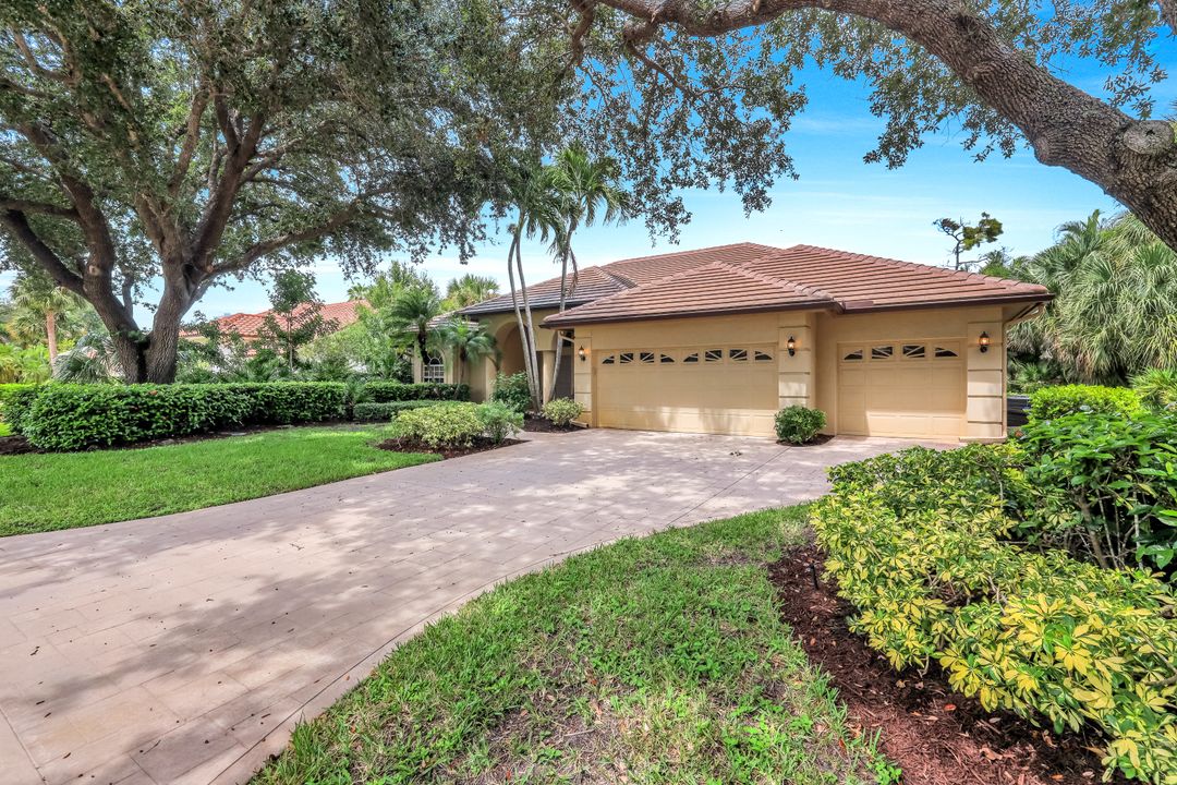 3490 Wild Indigo Ln, Bonita Springs, FL 34134