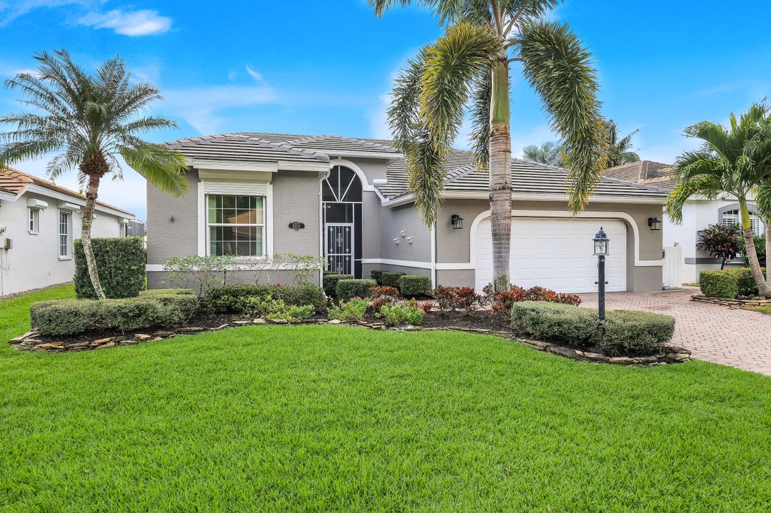 25551 Springtide Ct, Bonita Springs, FL 34135