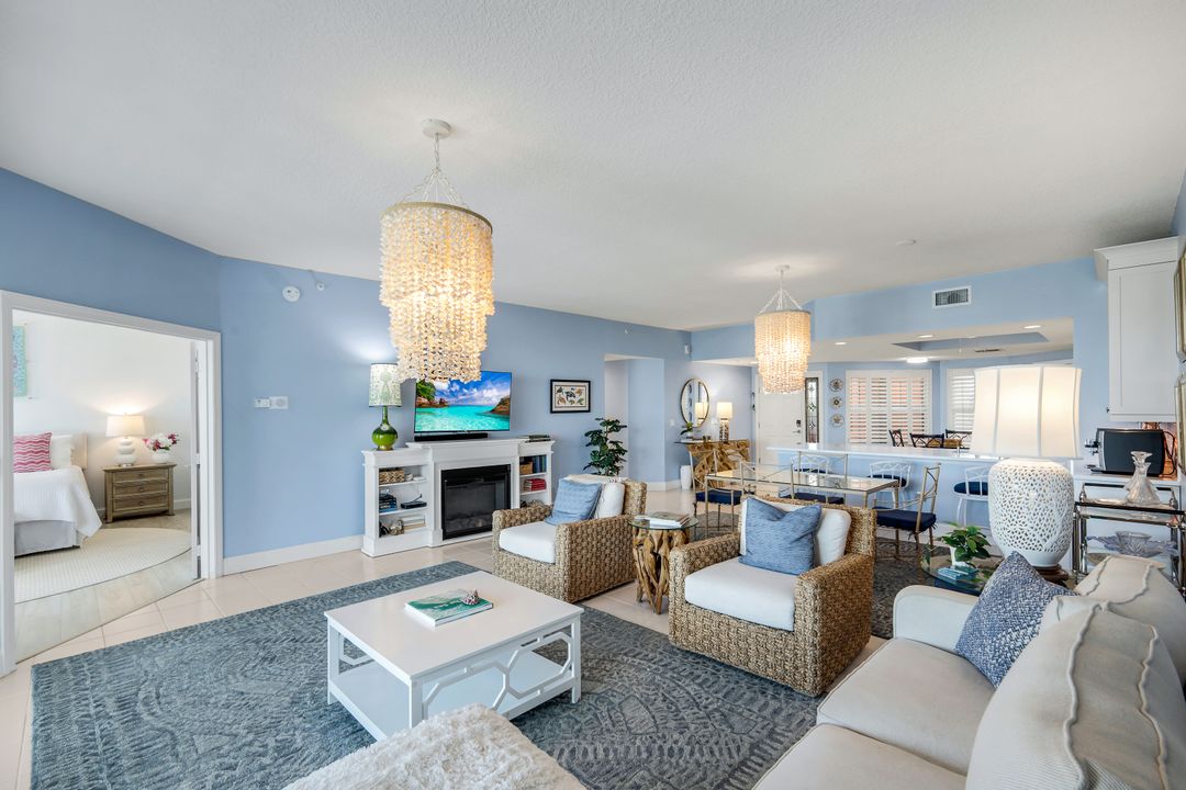 260 Barefoot Beach Blvd #204, Bonita Springs, FL 34134