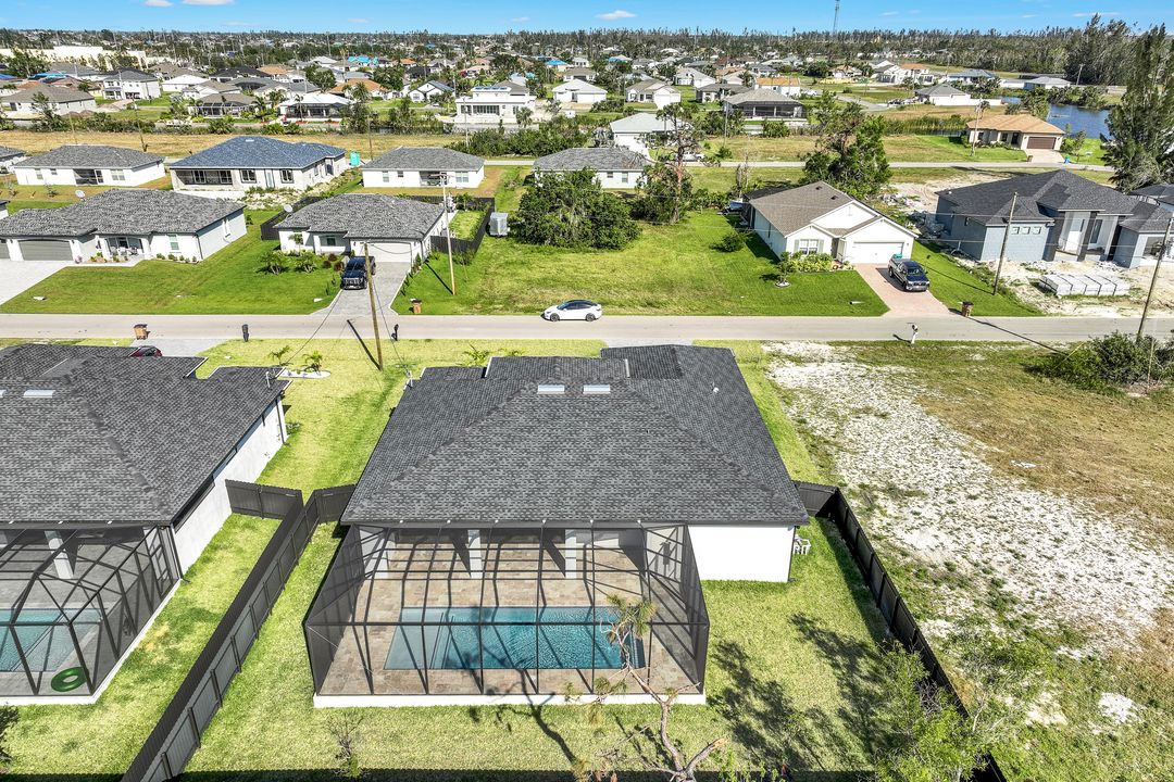 420 SW 31st Pl, Cape Coral, FL 33991